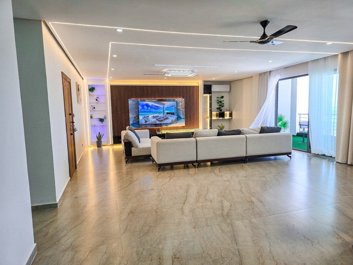 Semo's Aqua Luxury 6BR Penthouse — photo 15