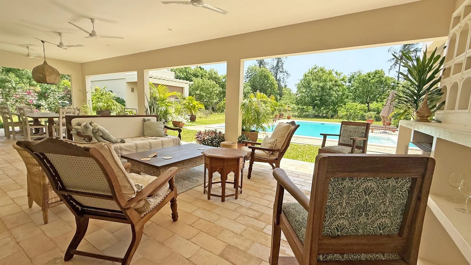 Upepo House, 4BR Mida Forest — photo 42