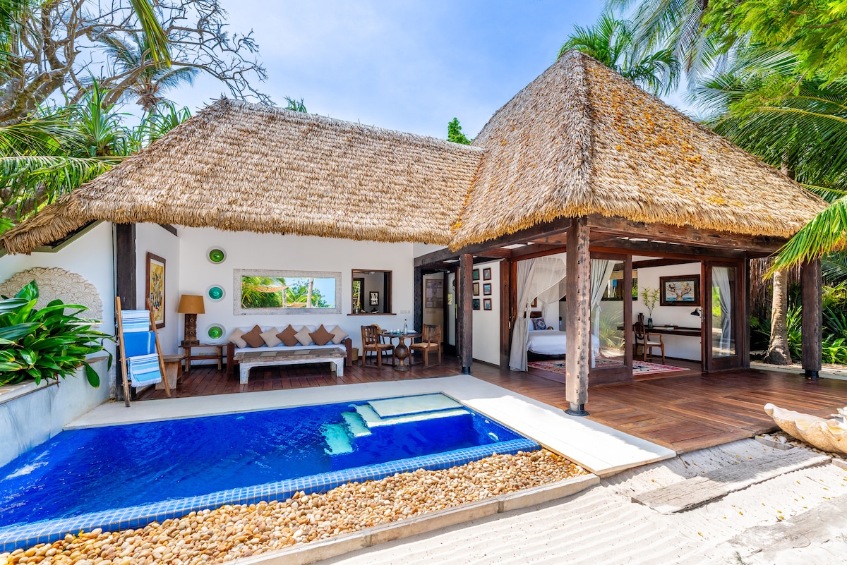 Azhari Beach Villa — view 1