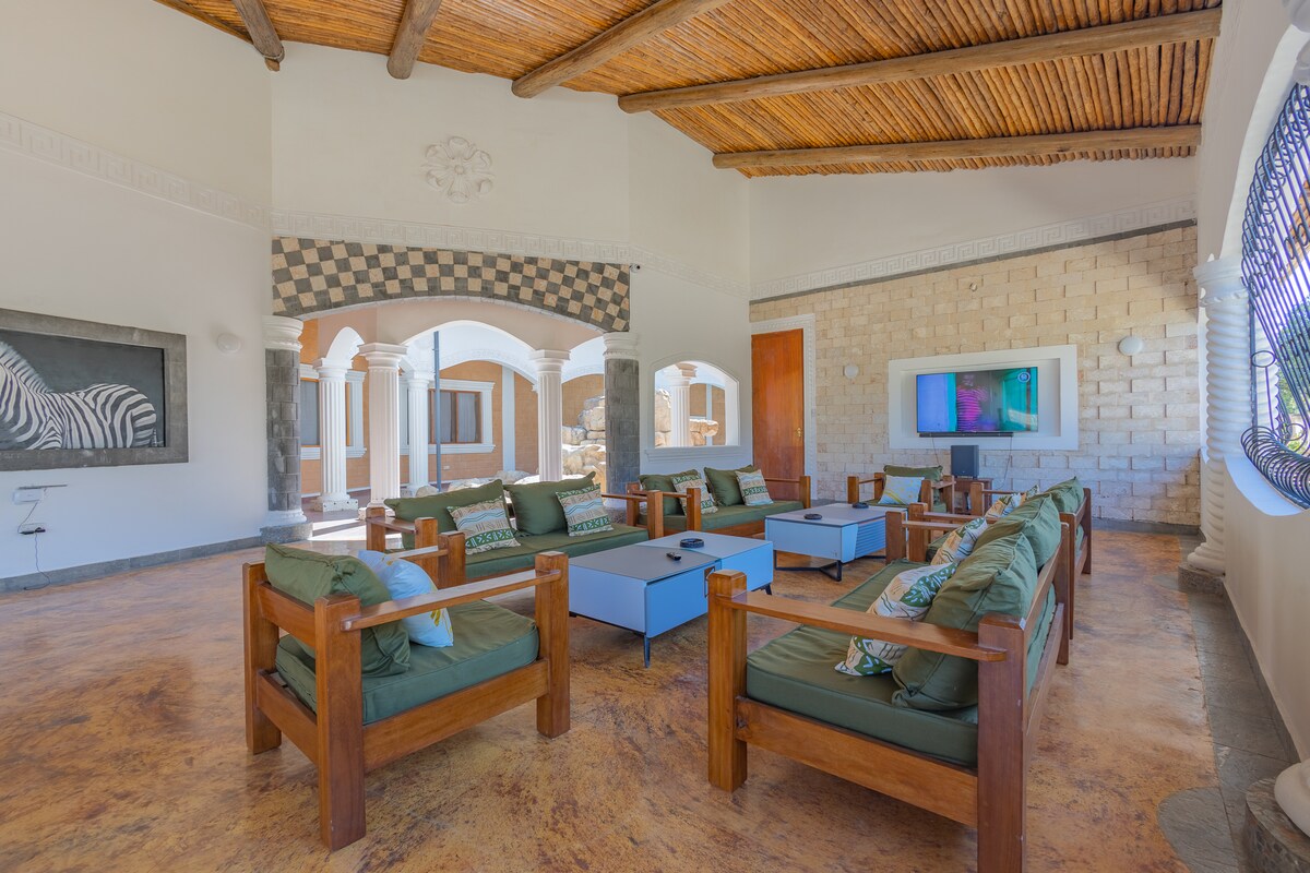 Diani Hilltop Villa, 5BR — photo 14