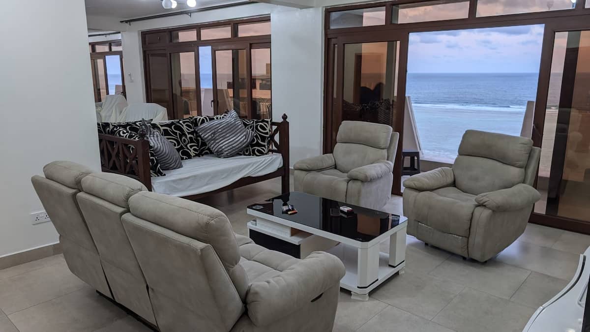 Jade Penthouse Beach Apartment, 4BR — photo 20