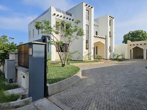 Musa House Diani Sea Views, 5BR — photo 57