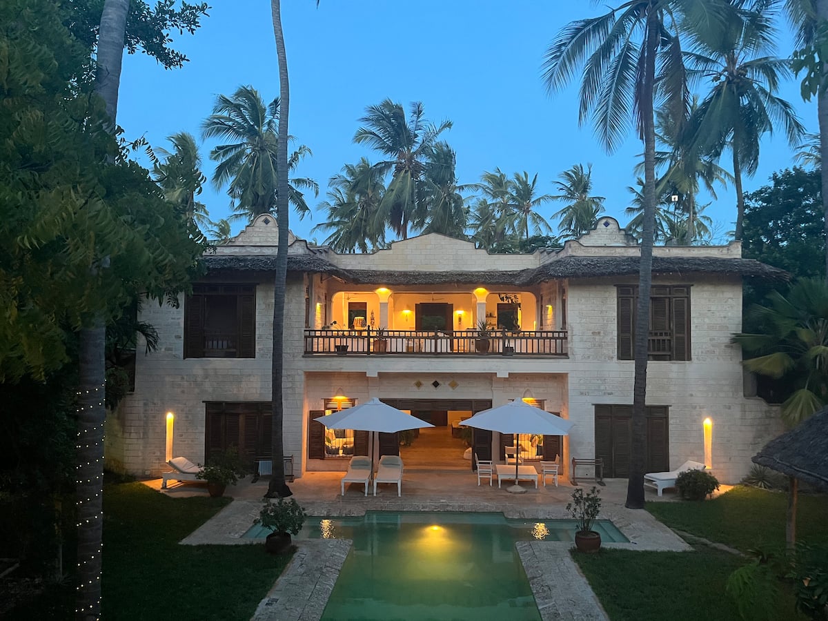 VillaTamu — Fully Staffed Between Ocean & Creek — photo 47