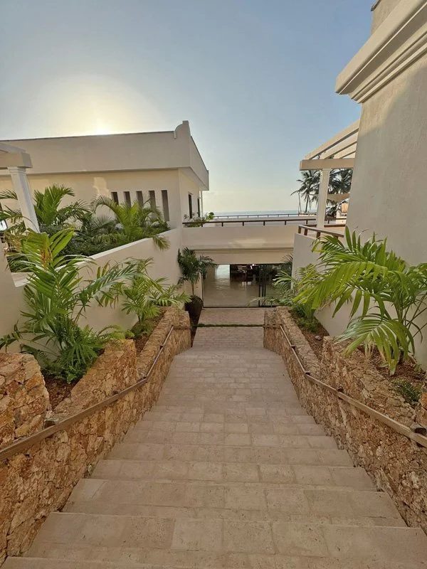 Kuba House, 6BR Beachfront — photo 8