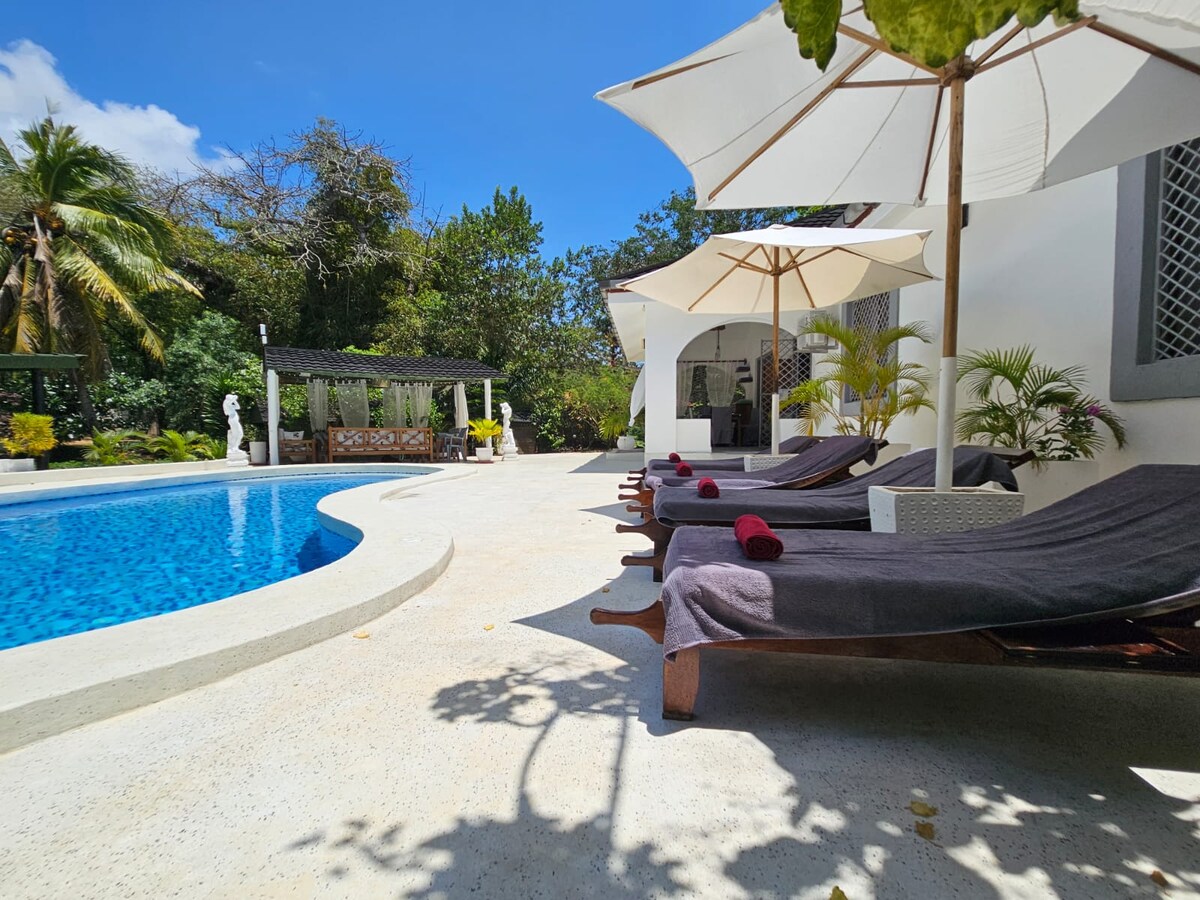 PrivatVilla with Pool & Chef, 5BR — photo 4