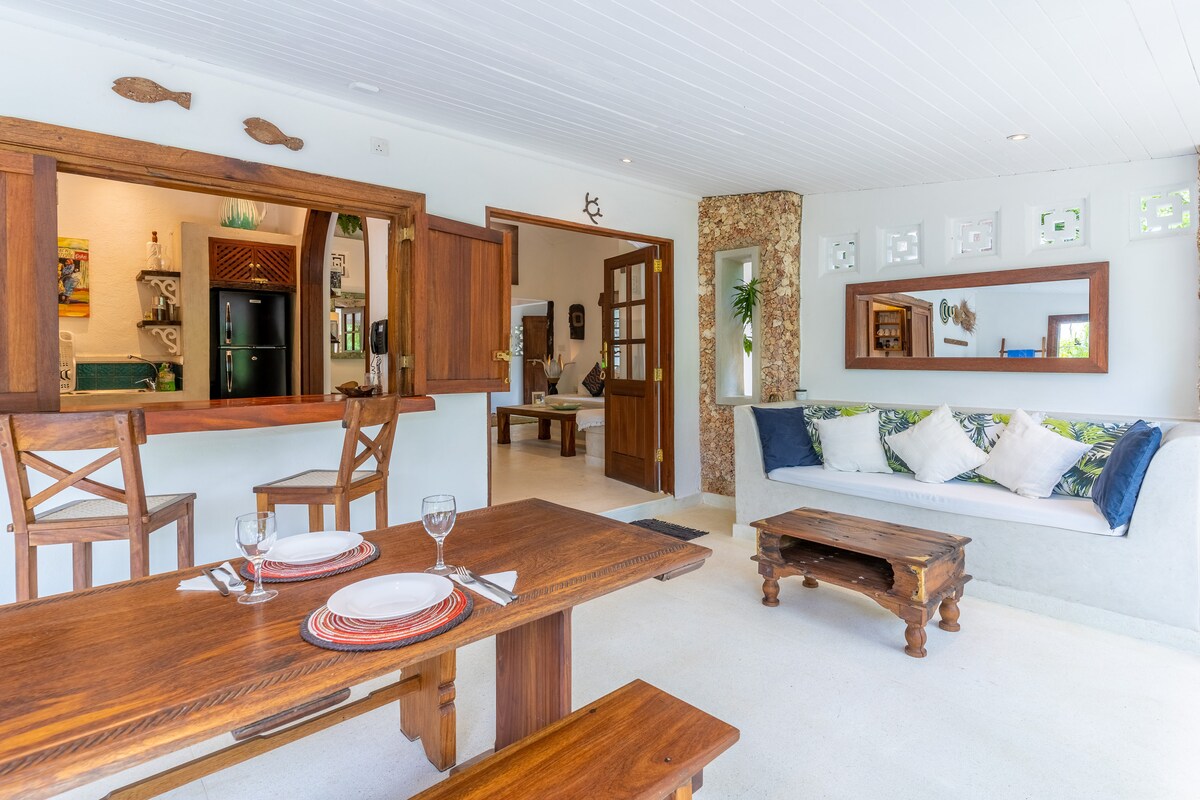 Inshallah Beach Cottage — photo 42