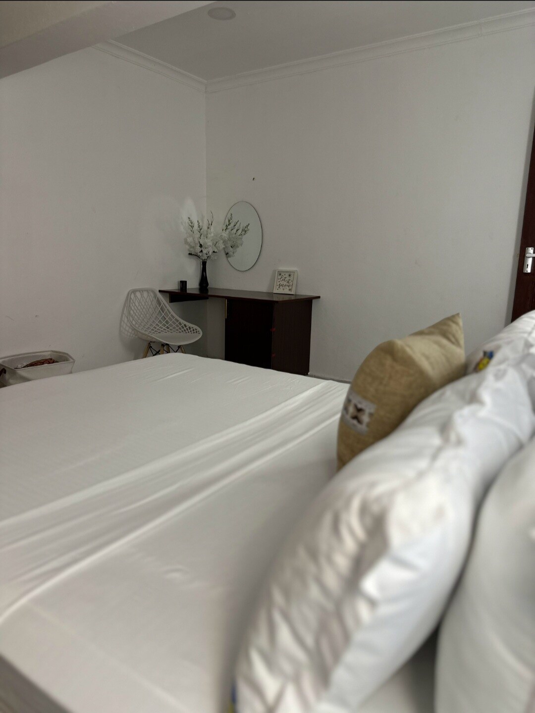 Modern Stay at Diani Shores — photo 10