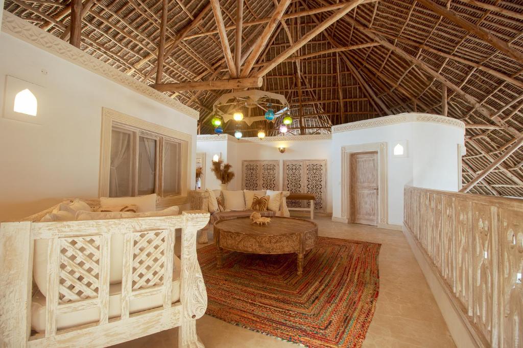 Nuru Villa — Beachfront — photo 7