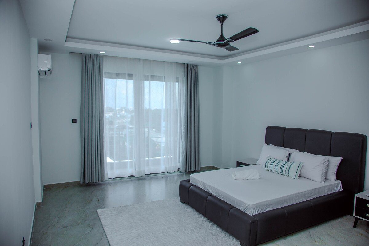 Semo's Aqua Luxury 6BR Penthouse — photo 47