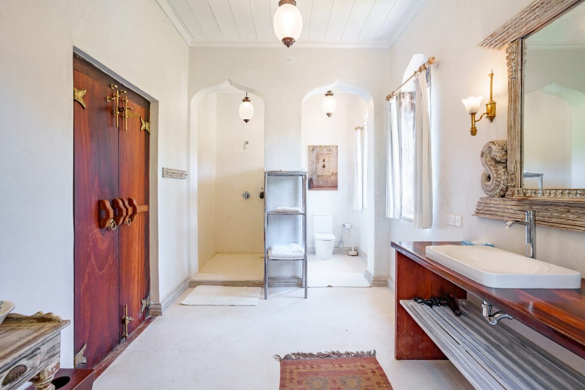 Diani White House - 2 Homes Together, 6BR — photo 58