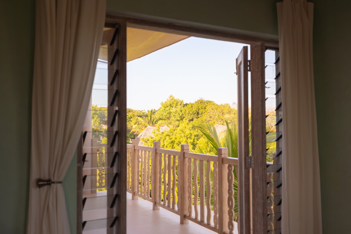 Jahazi Beach House, Galu Beach, 5BR — photo 11