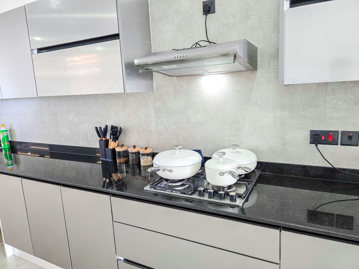 Semo's Aqua Luxury 6BR Penthouse — photo 30