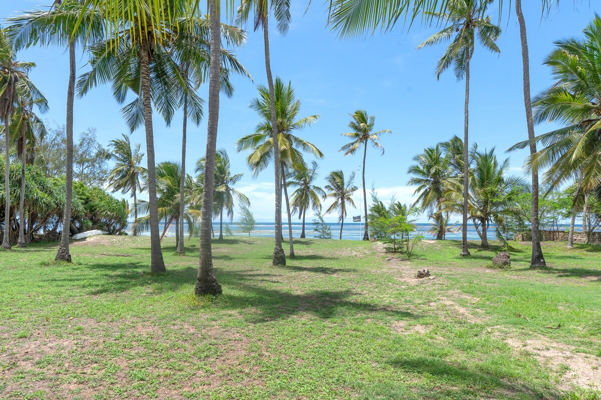 Cape Blush Villa @ Flamboyant — photo 25