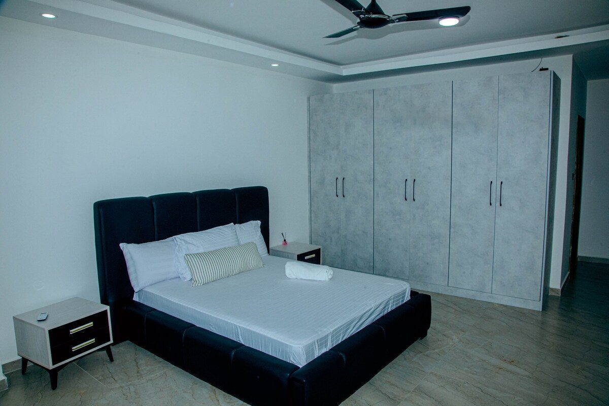 Semo's Aqua Luxury 6BR Penthouse — photo 83