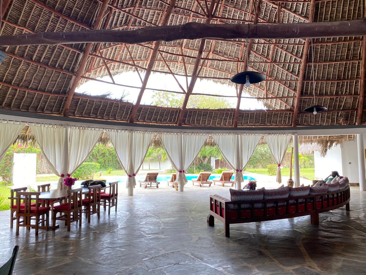 Private Villa With Pool, 5BR — photo 5
