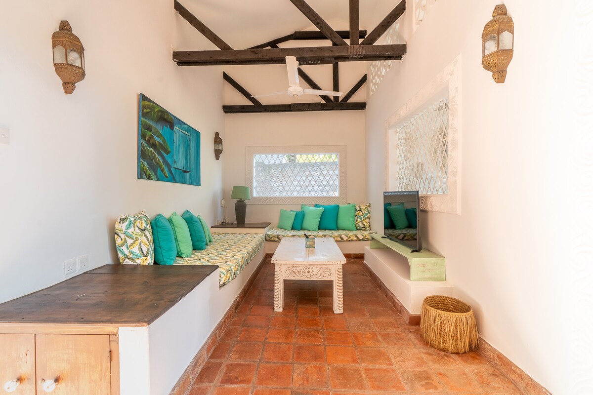 Cape Blush Villa @ Flamboyant — photo 10