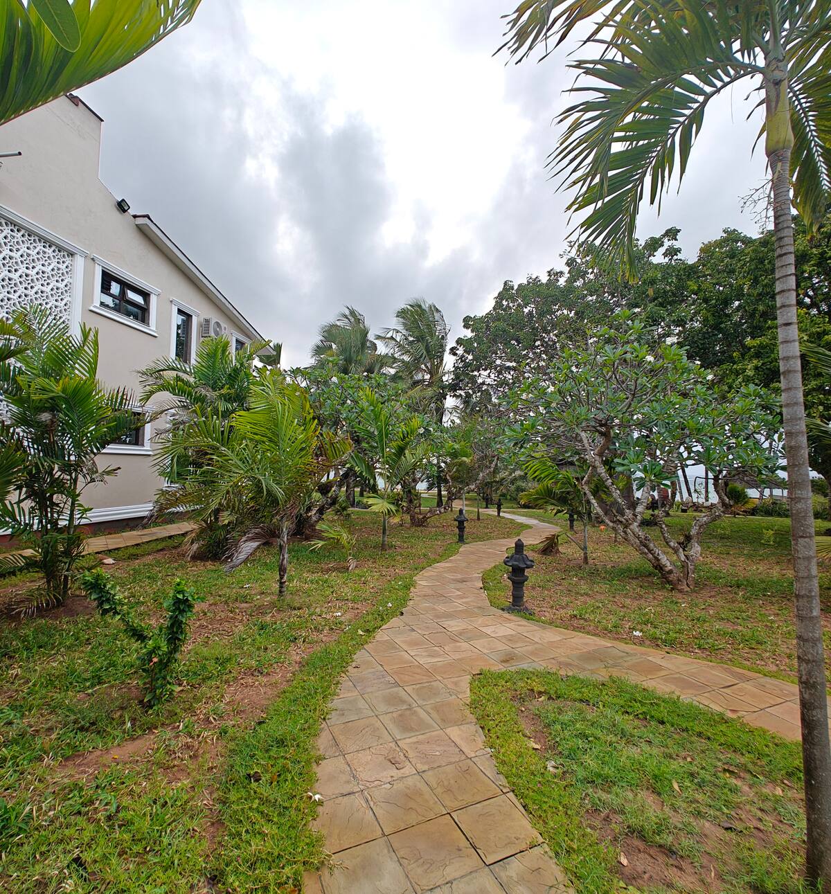 Villa Pranaa, Bofa Road — photo 32