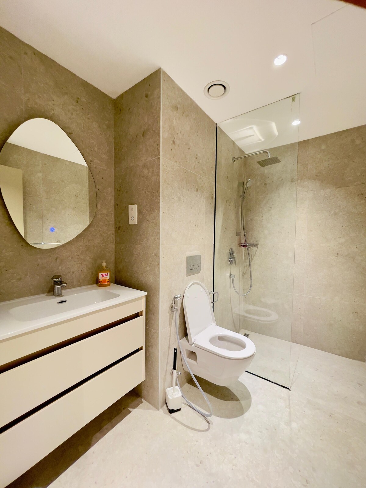 Nyali 2 Bedroom Beach Apartment — photo 18