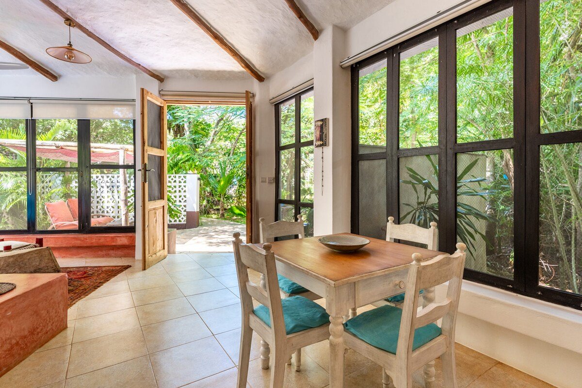 Tequila Sunrise Forest Cabana — photo 10