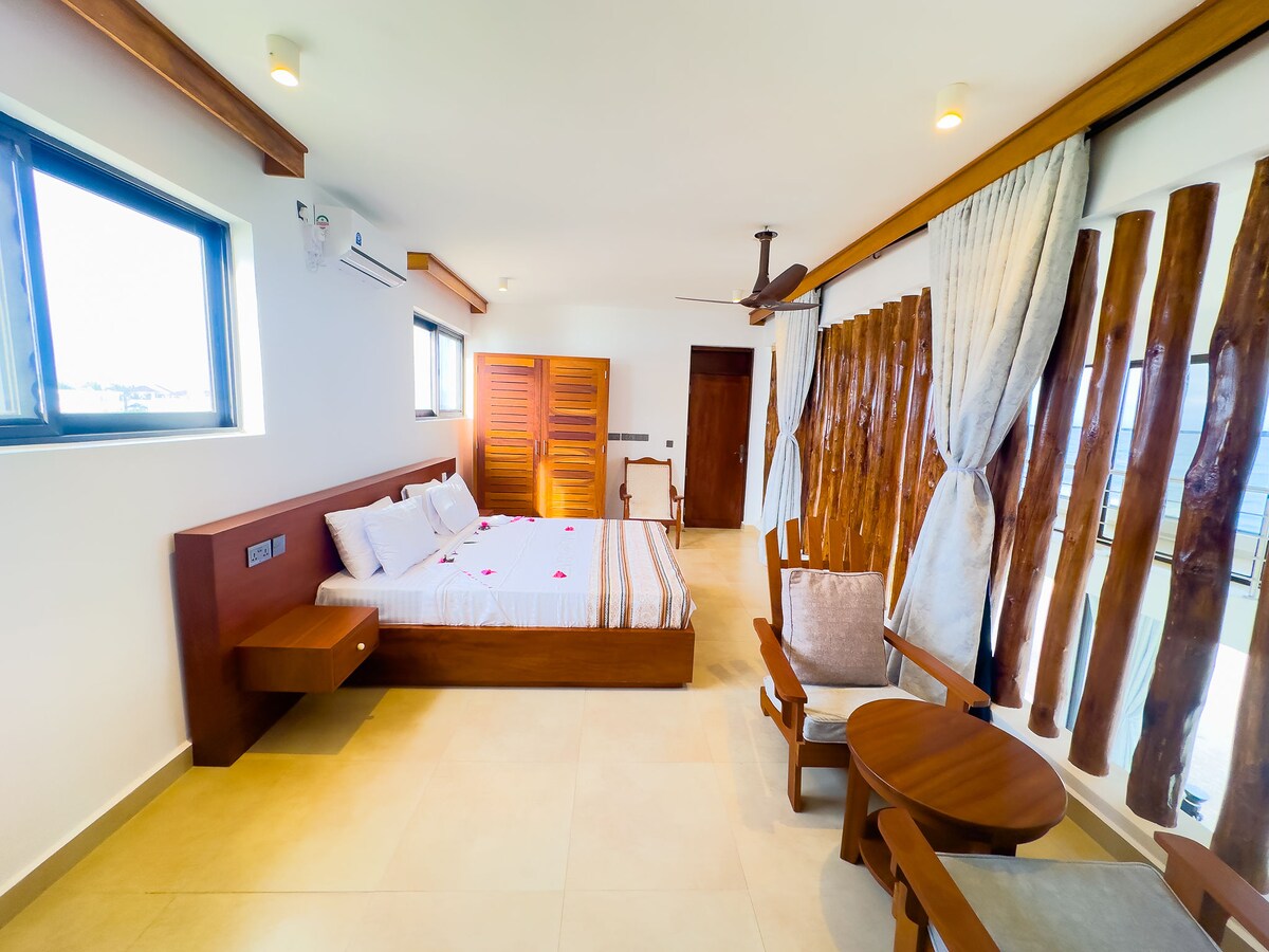 Blue Lagoon Beachfront Villas — photo 10