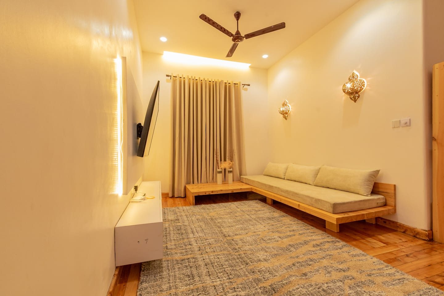 Jandi Diani — photo 76