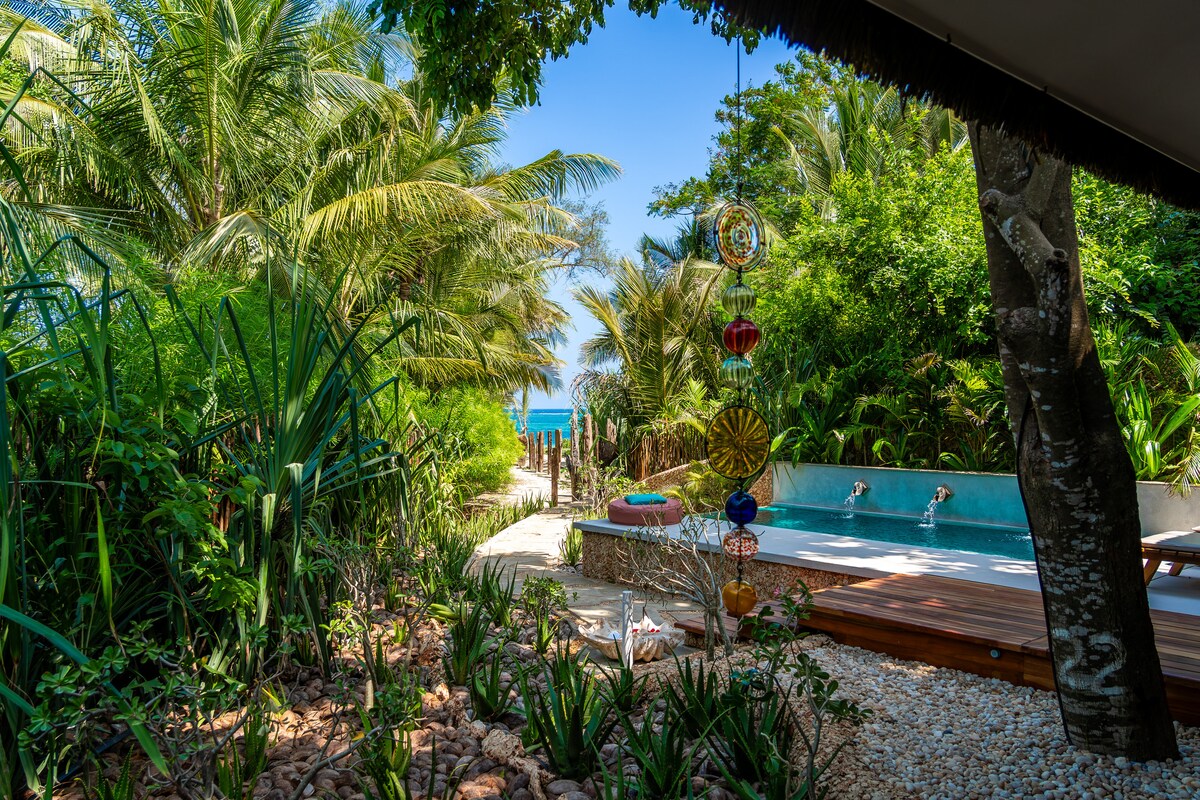Pandanas Beach Villa — photo 41