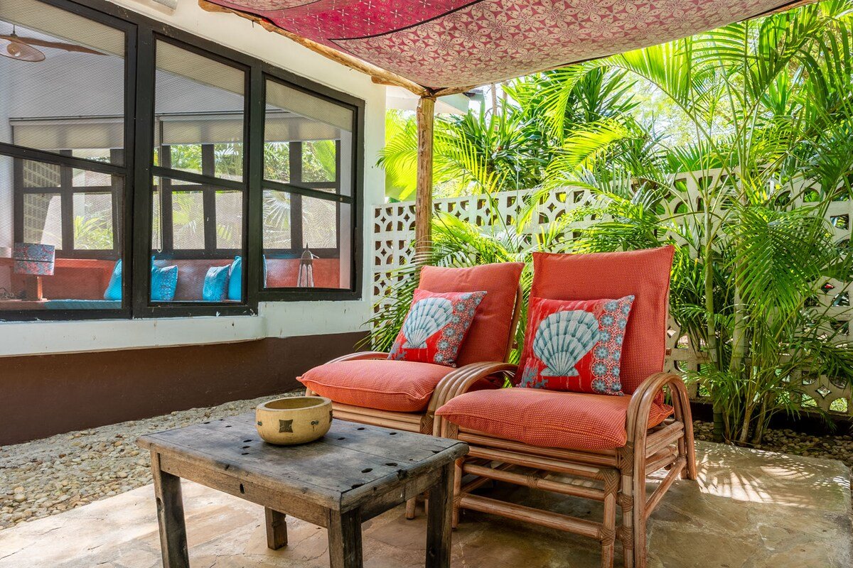 Tequila Sunrise Forest Cabana — photo 44