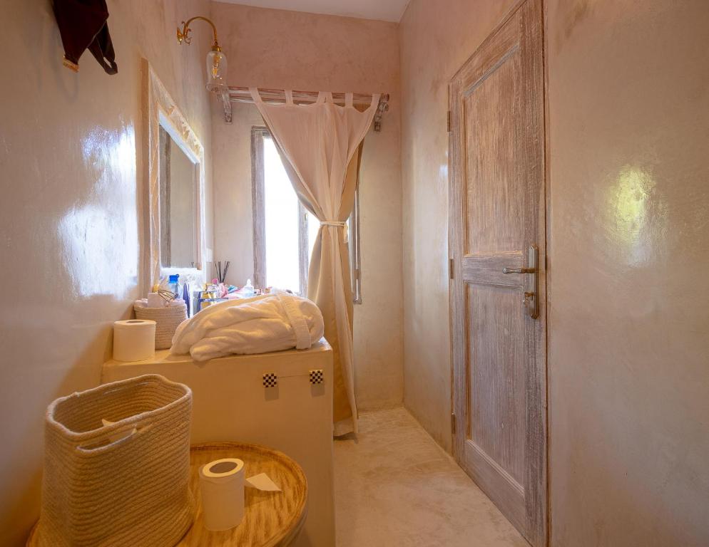 Nuru Villa — Beachfront — photo 20