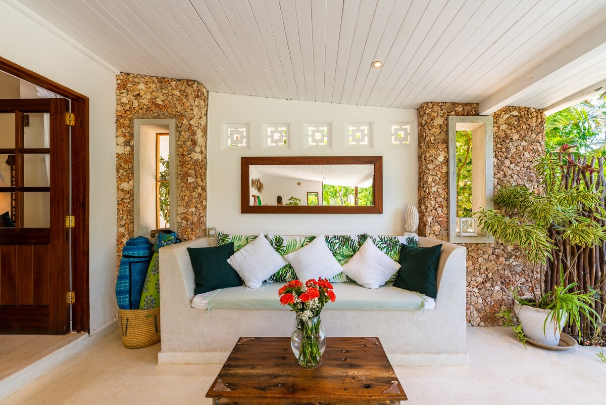 Inshallah Beach Cottage — photo 48