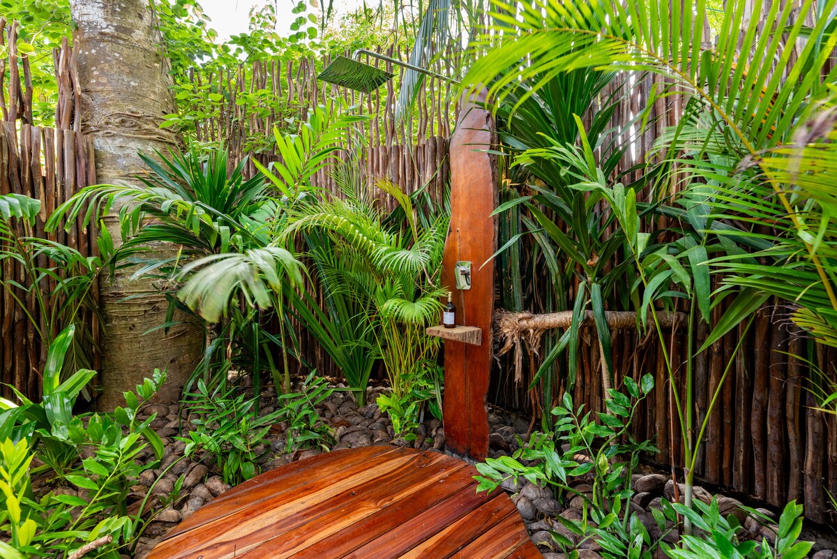 Pandanas Beach Villa — photo 29