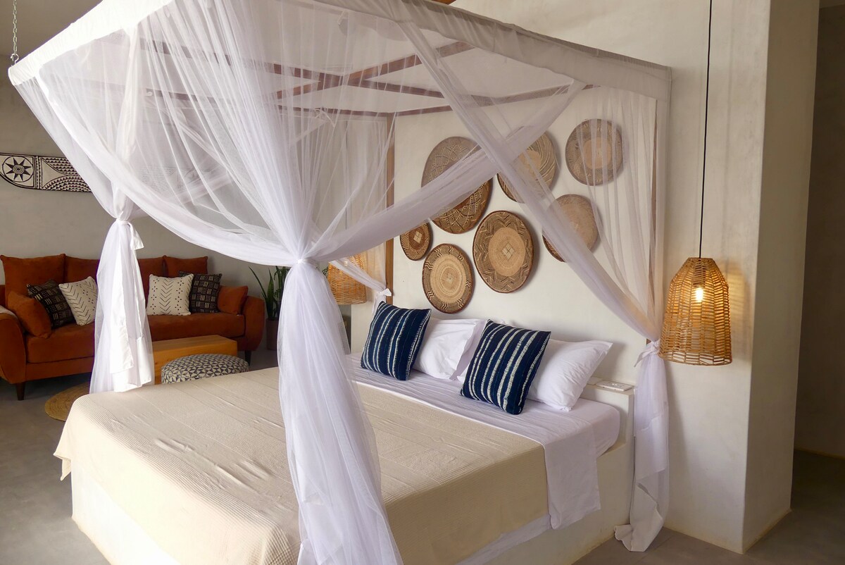 Plunge Pool Suite, 1BR — photo 16