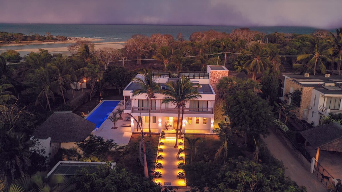 Ocean Villa, 5BR — Diani Beach