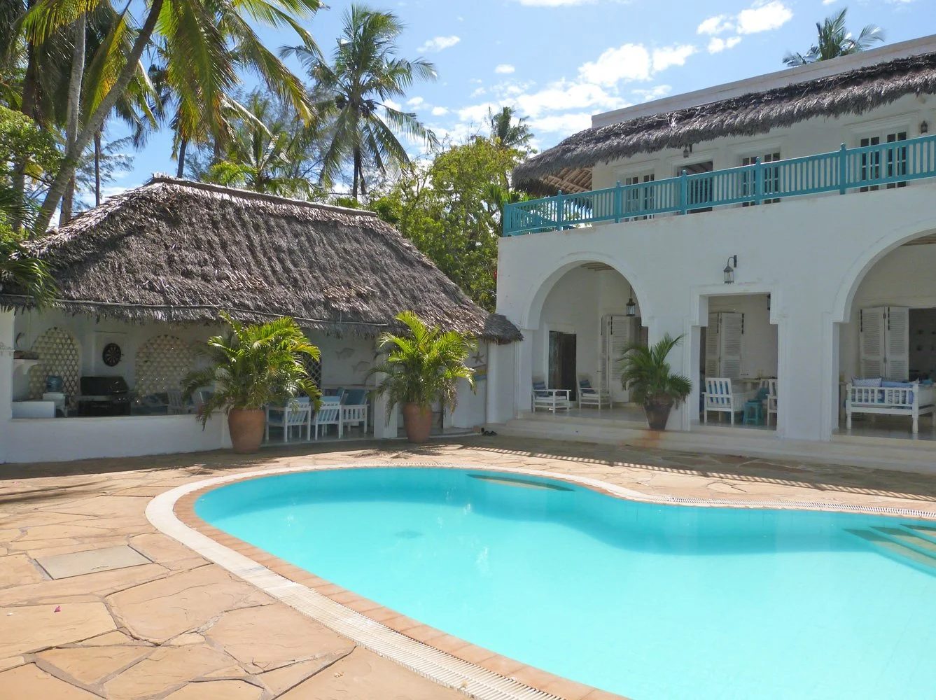 Blue Bay Beach House, 5BR Beachfront — photo 5