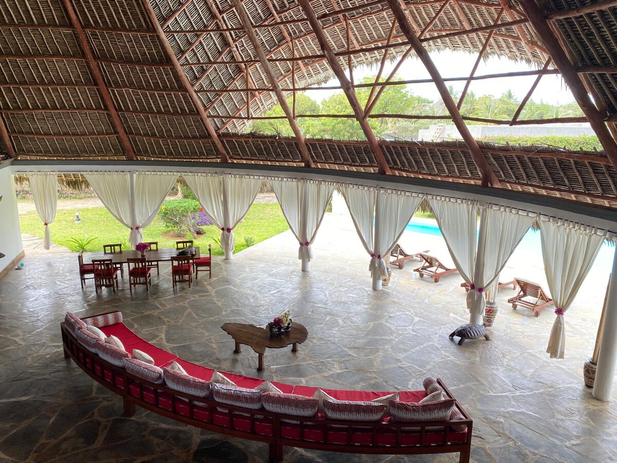 Private Villa With Pool, 5BR — photo 19