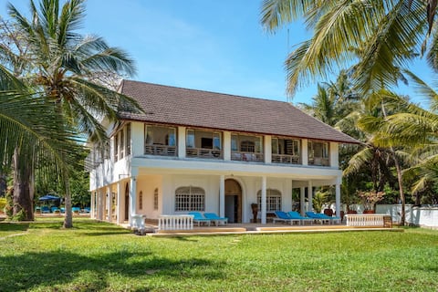 Diani White House - 2 Homes Together, 6BR — photo 27