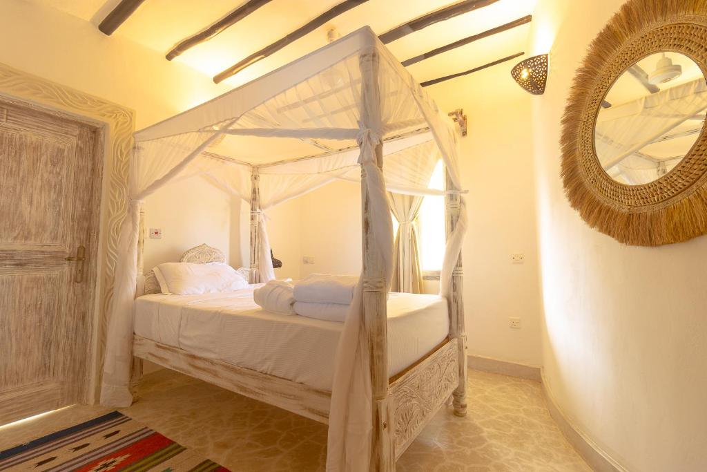 Nuru Villa — Beachfront — photo 10