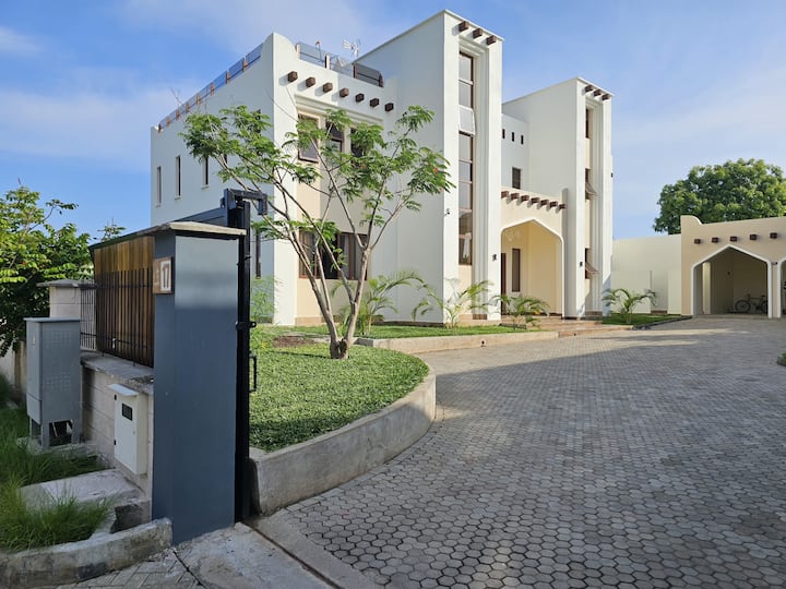 Musa House Diani Sea Views, 5BR — photo 58