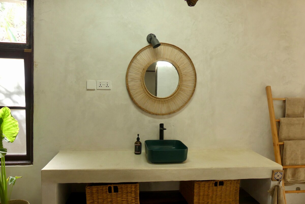 Plunge Pool Suite, 1BR — photo 3