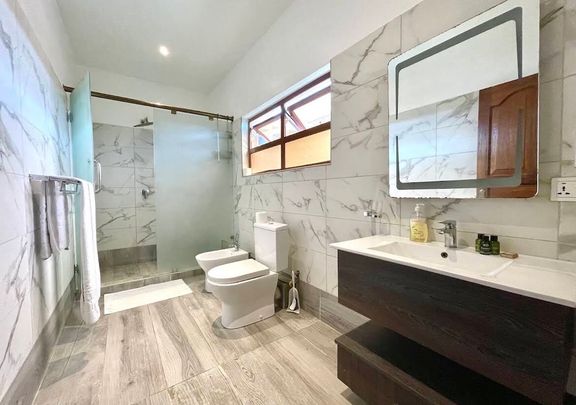 Palm Haven 1, 5BR — photo 26