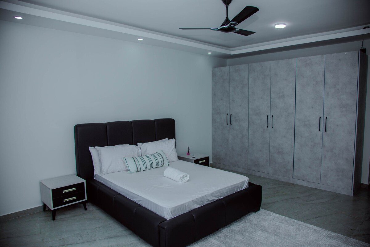 Semo's Aqua Luxury 6BR Penthouse — photo 46