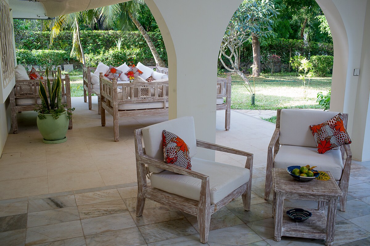 Dolphin House Galu Beach, 5BR — photo 40