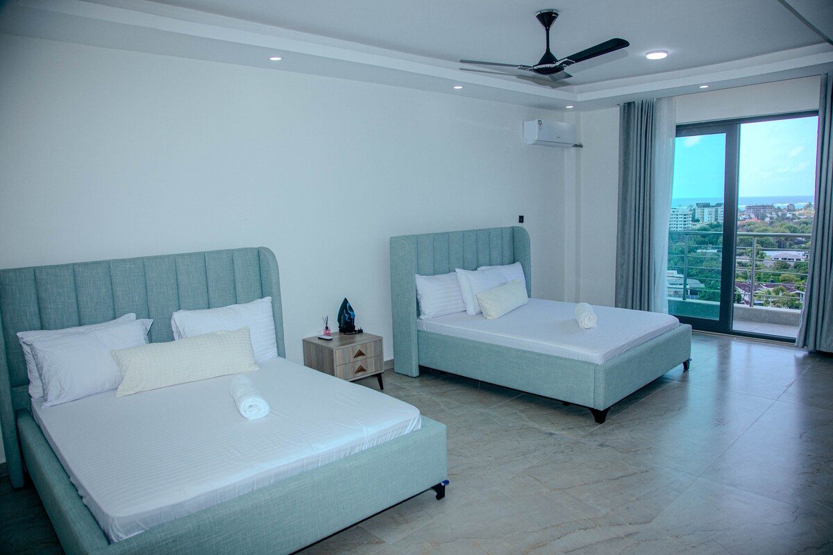 Semo's Aqua Luxury 6BR Penthouse — photo 86