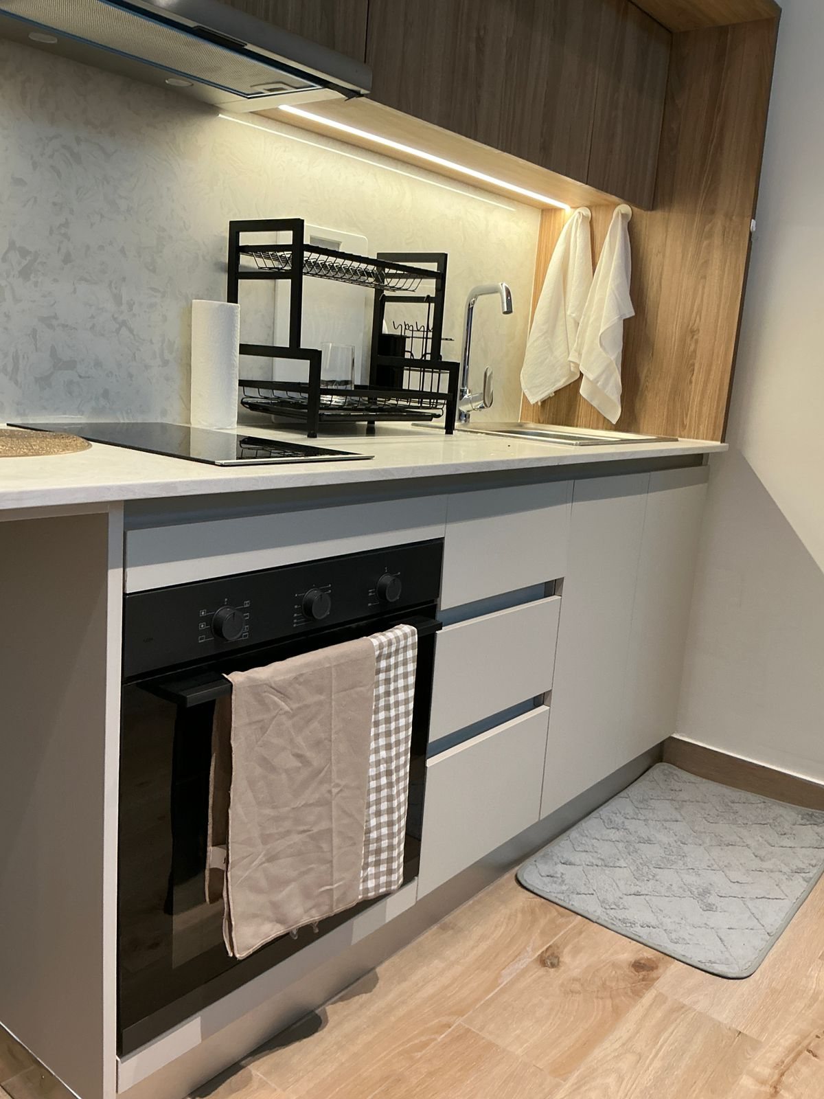 Sea View Apartment · 11th Floor — photo 6