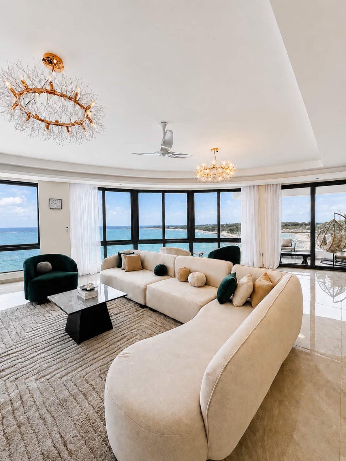Panoramic Beachfront Residence — photo 6