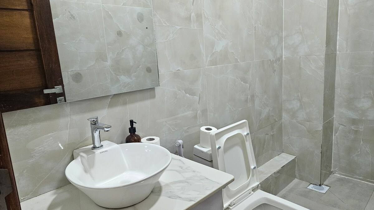Seaside Haven Sea Views, 4BR — photo 45