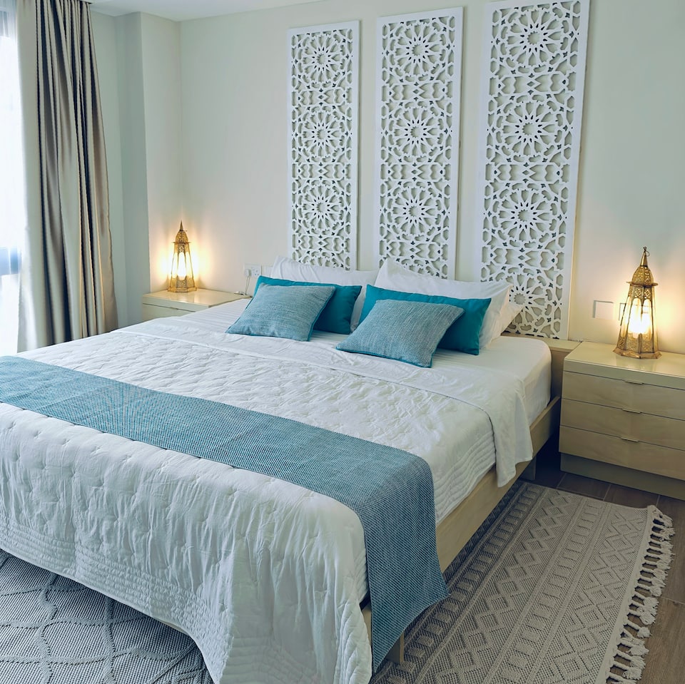 Swahili 1BR with Rooftop Pool — photo 34