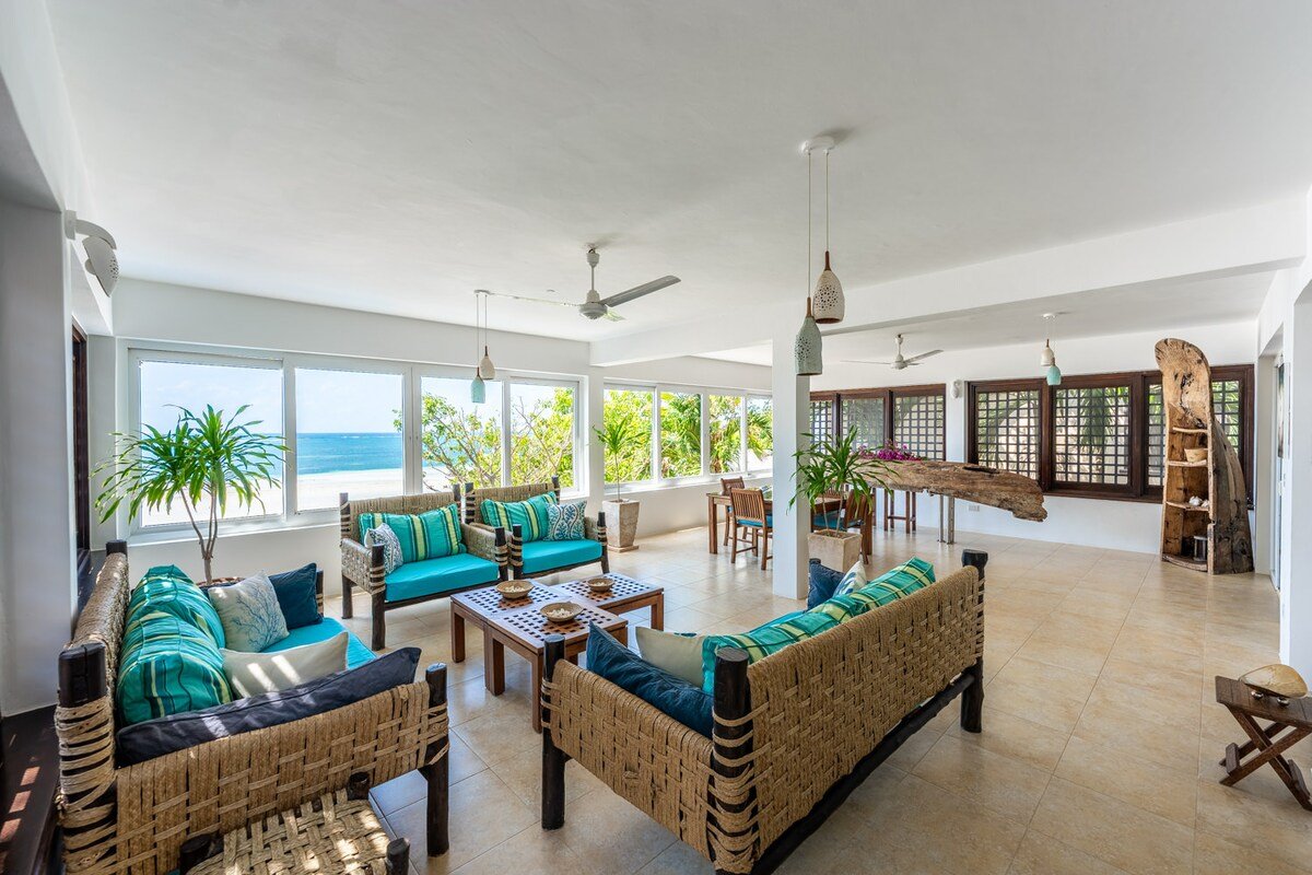 Tequila Sunrise Beach Cabana — photo 32