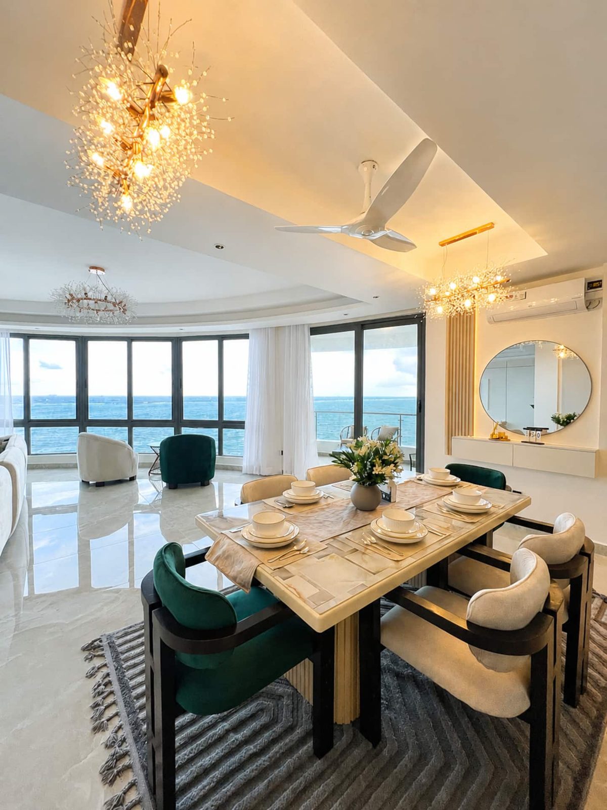 Panoramic Beachfront Residence — photo 17
