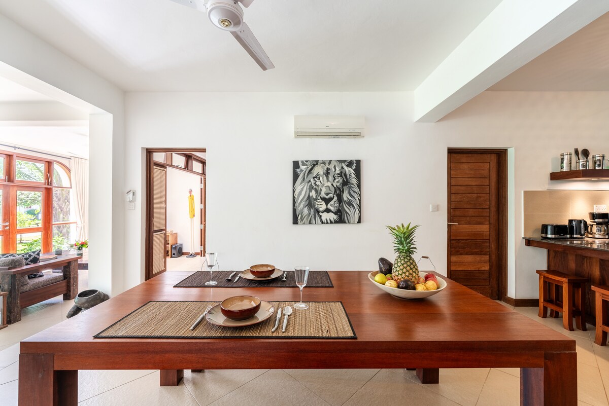 El Mufasa Diani Beach — view 2