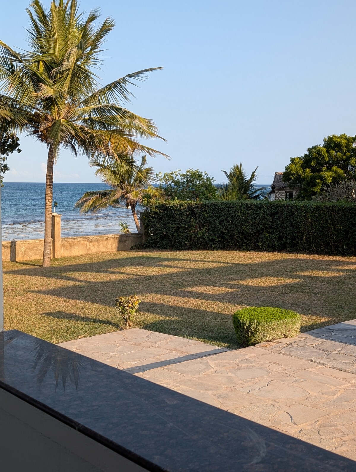 Luxury 4BR Beachfront Villa, Private Paradise — photo 20
